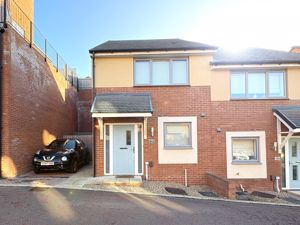 Photo 7- click for photo gallery